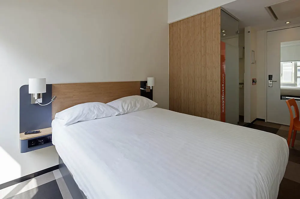 Easyhotel Brussels City Centre Hotel